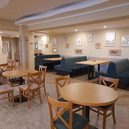 Hotel Caras Oravita Ngoại thất bức ảnh
